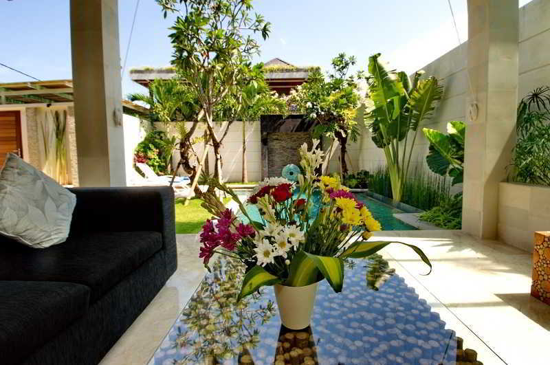 Villa Lumut 3 Bedrooms Central Seminyak Exterior photo