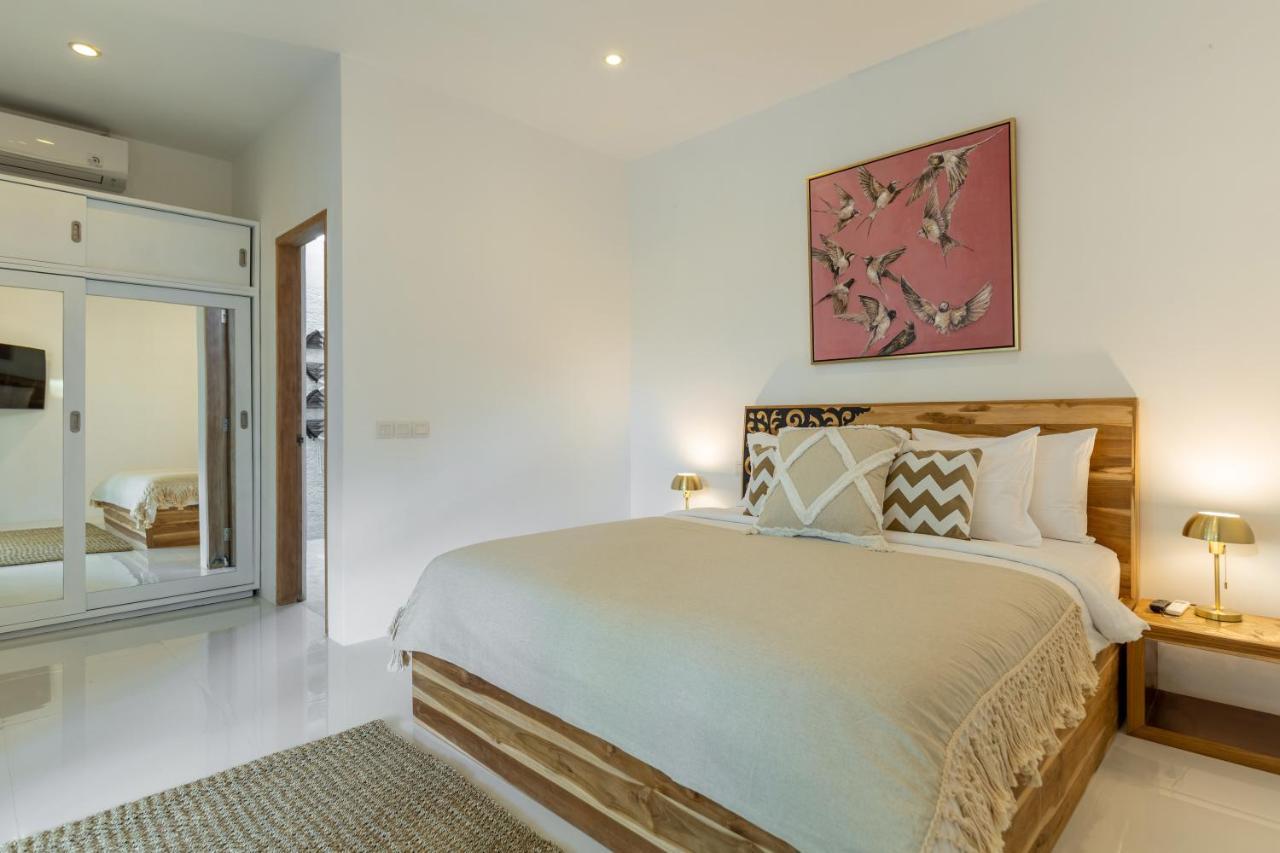 Villa Lumut 3 Bedrooms Central Seminyak Exterior photo