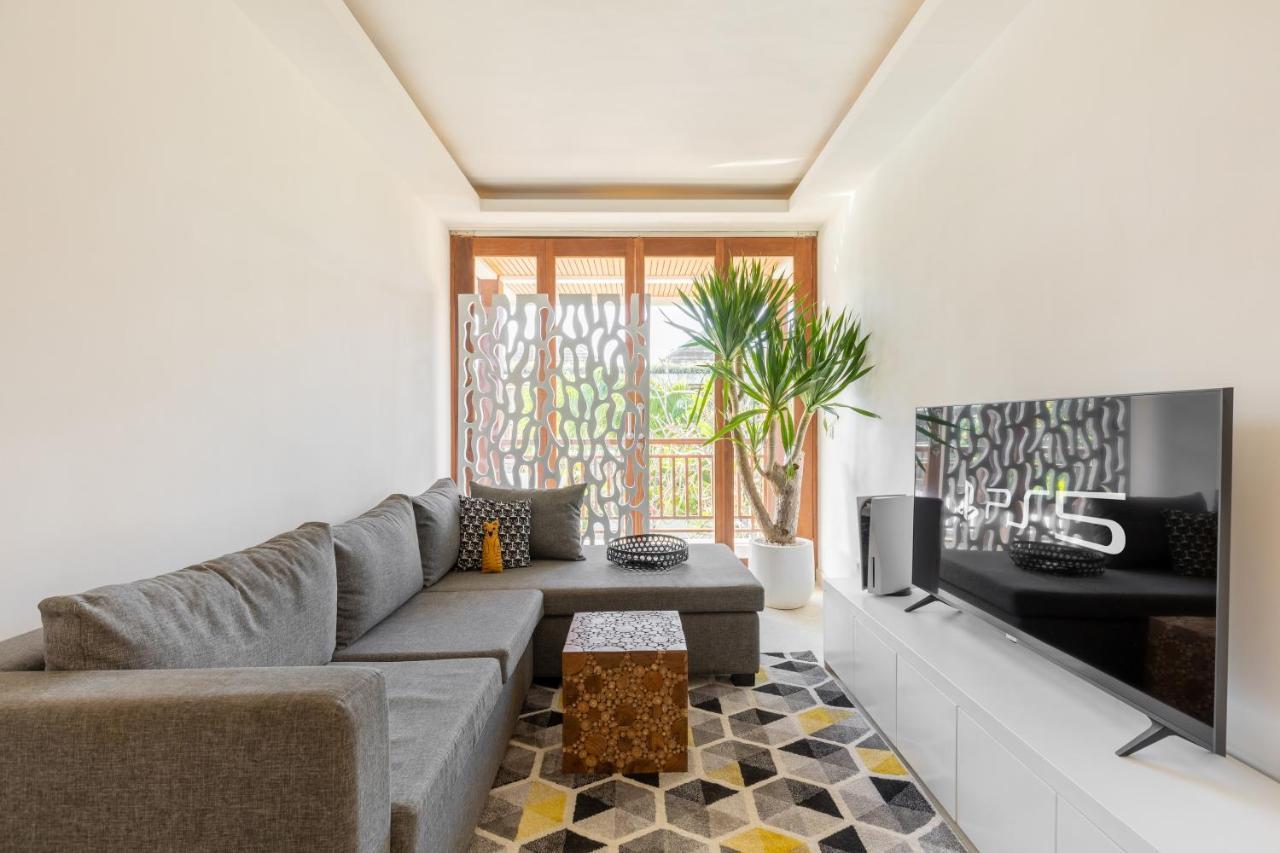 Villa Lumut 3 Bedrooms Central Seminyak Exterior photo