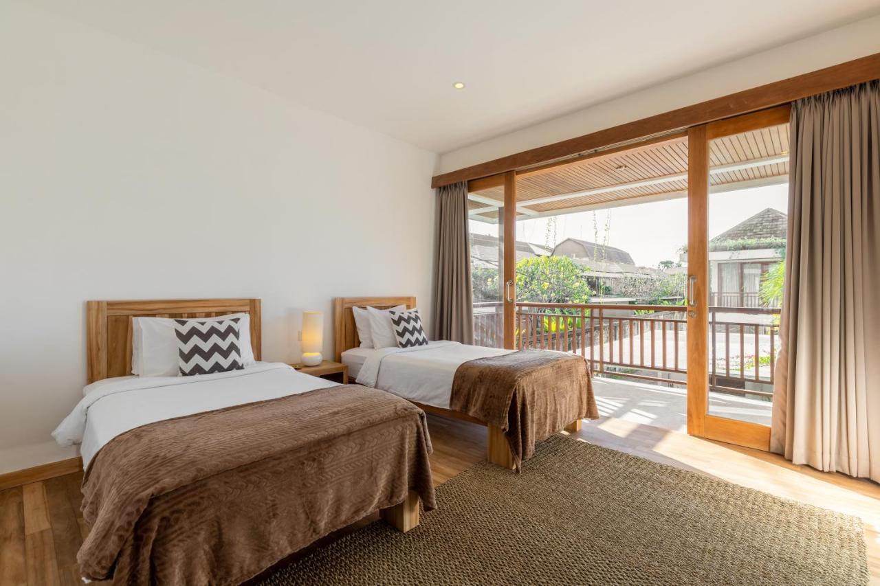 Villa Lumut 3 Bedrooms Central Seminyak Exterior photo